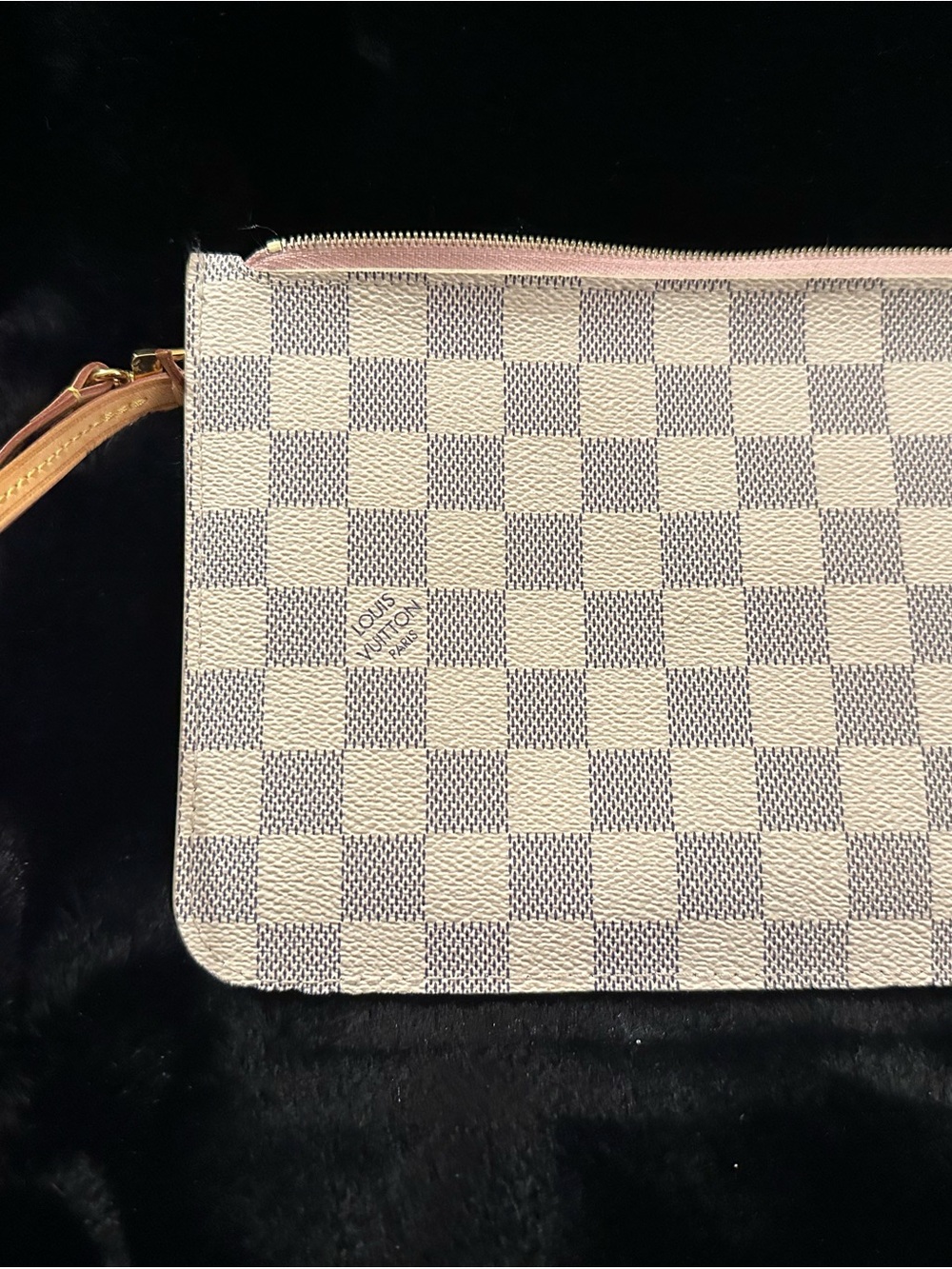 Louis Vuitton Damier Azur Neverfull Pouch Wristlet Coated Canvas. EUC.